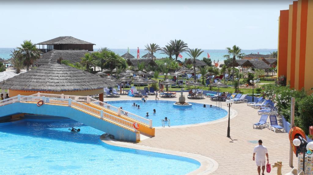 Caribbean World Thalasso Djerba Mezraia Exterior photo